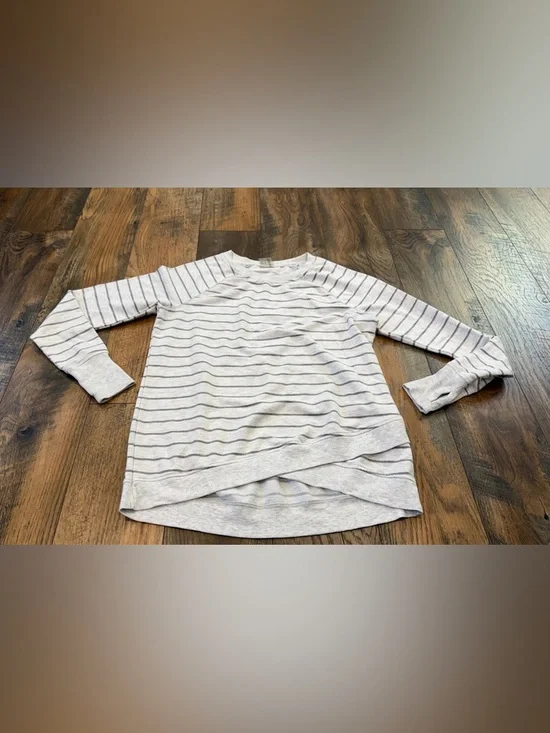 Danskin Women’s Long Sleeved Heavy Shirt, Gray Striped, Size Small - Picture 2 of 7